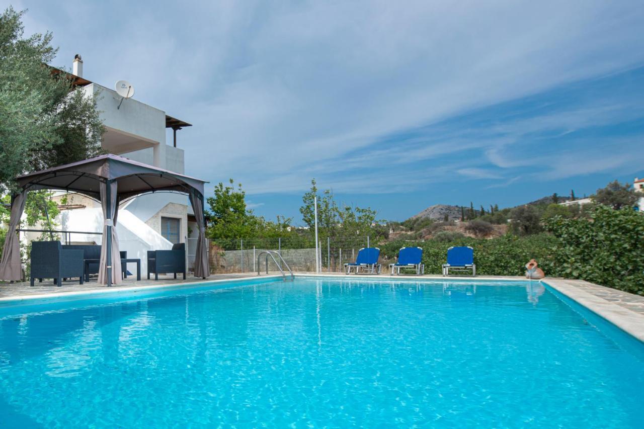Villa Xenia Aegina ภายนอก รูปภาพ
